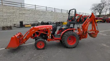 Main image Kubota LX2610SUHSD